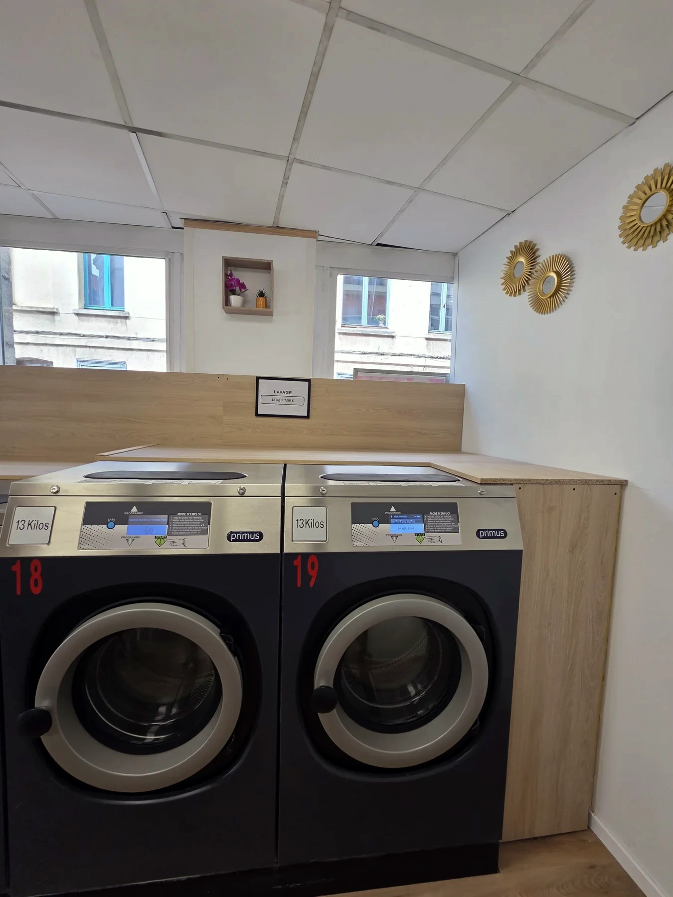 Intérieur de la laverie NAMY