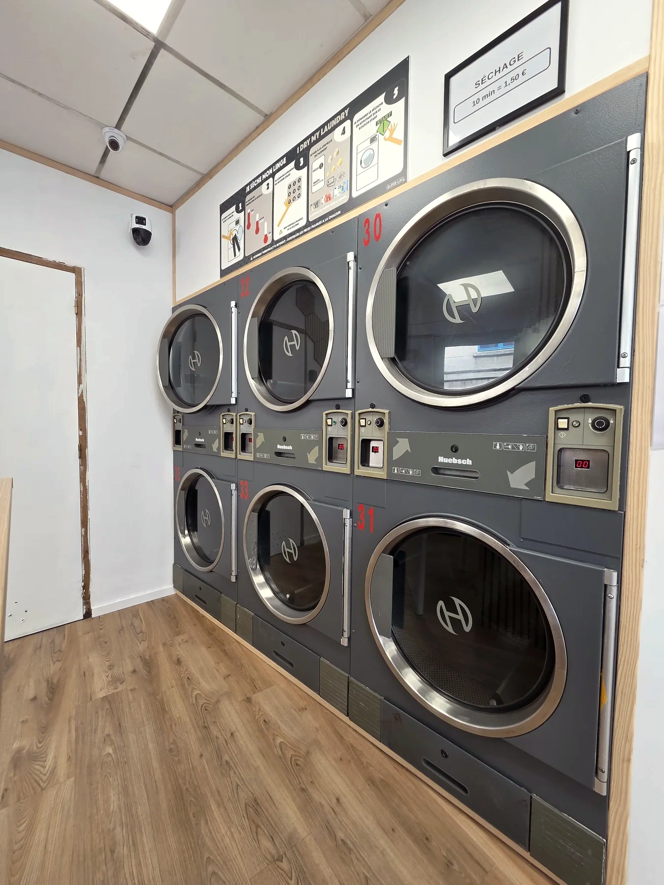 Intérieur de la laverie NAMY